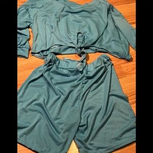 2 piece turquoise crop top and shorts outfit